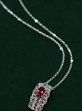 琦凡珠宝英式古典S925银精致优雅复古蕾丝石榴石吊坠
