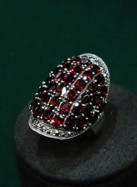 琦凡珠宝英式古典S925银复古个性夸张存在感石榴石马克赛石戒指