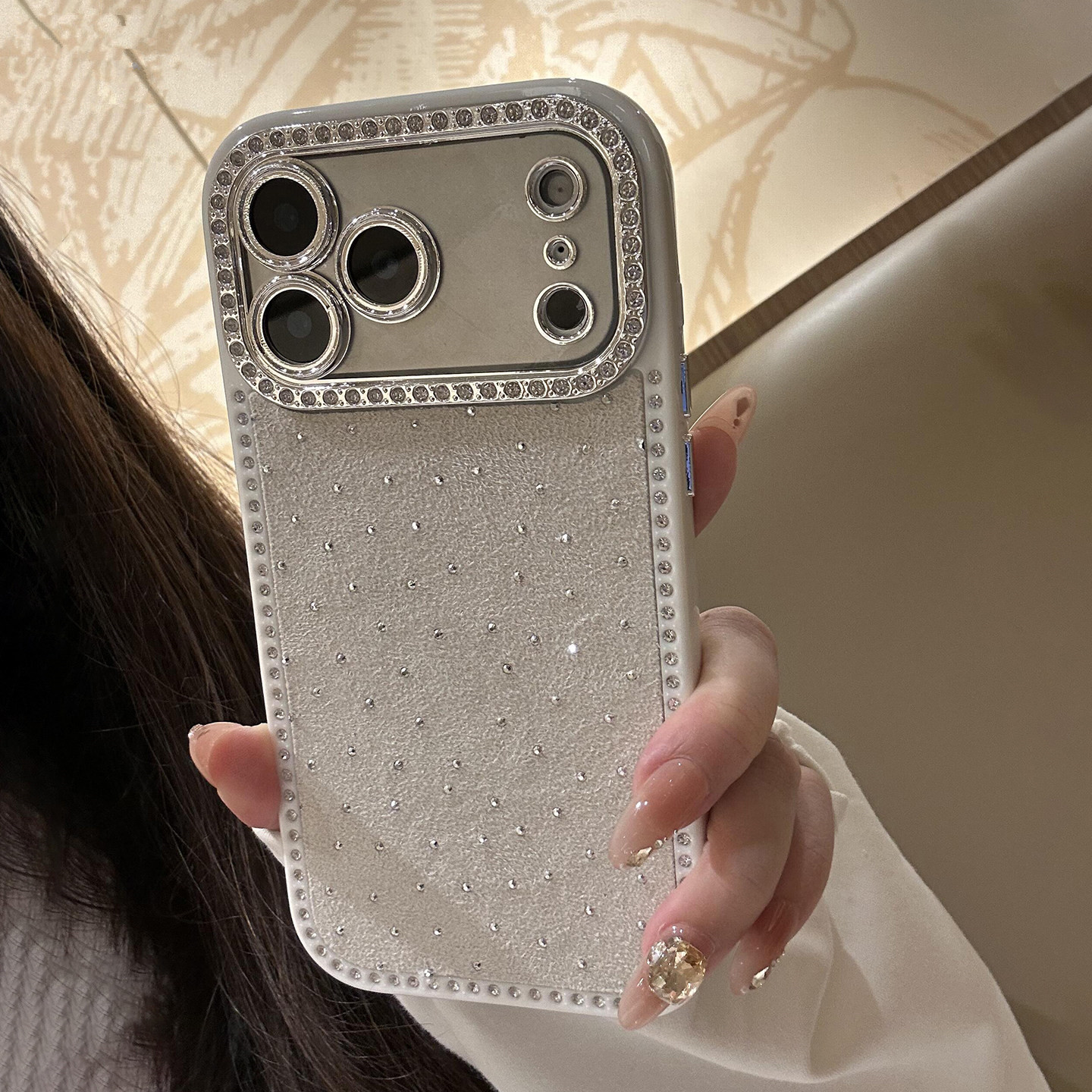 2026新款奢华水钻边框适用苹果18promax手机壳超火巨好看17pro保护套女款16pm全包防摔14高级感女15pro轻奢风