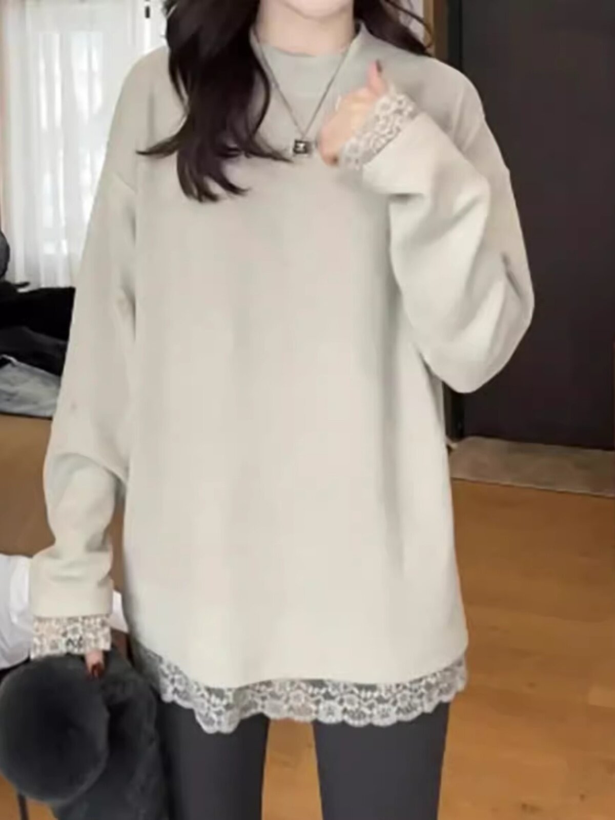 蕾丝花边拼接德绒长袖T恤女春秋季新款宽松显瘦中长款打底衫上衣