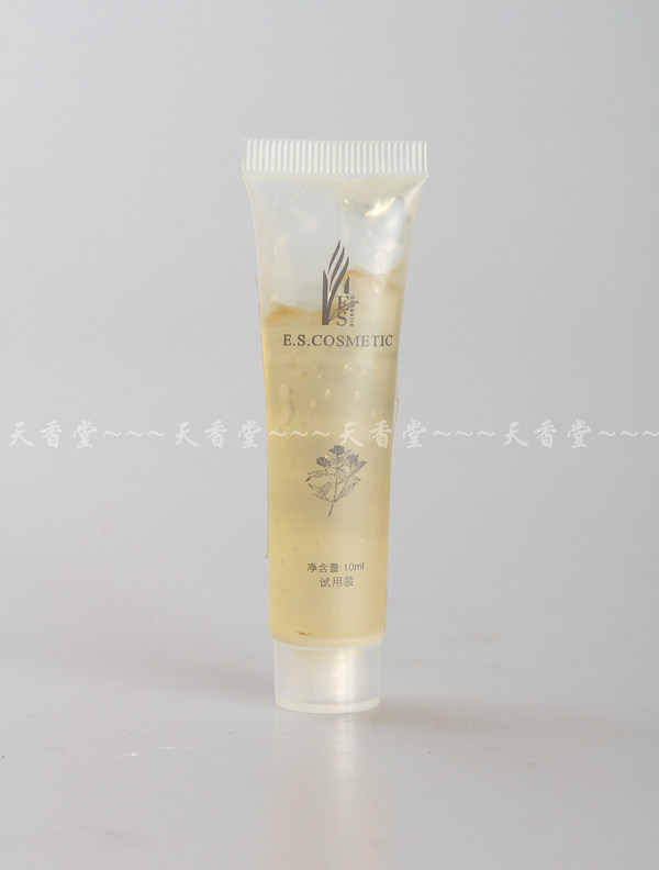 天香堂纯中 药草本研制小pai乳液/面霜