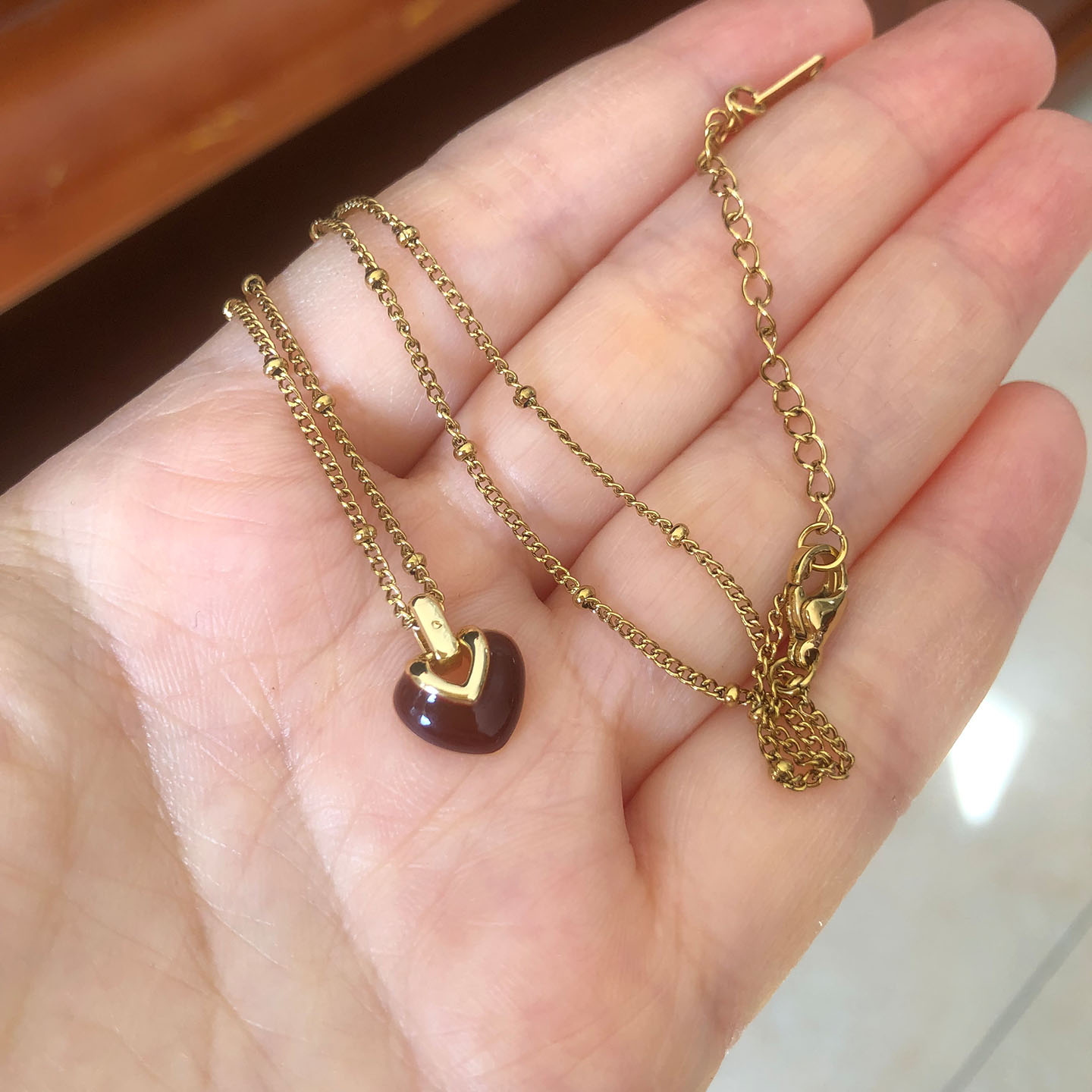 简约红色复古爱心滴油款钛钢项链