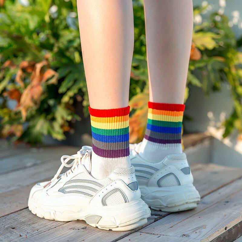 四季秋彩虹袜子女韩版ins潮个性百搭彩色条纹中筒男袜日系学院风