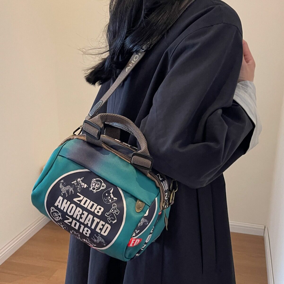 时尚印花休闲手提斜跨两用包包大容量通勤逛街单肩女包潮款