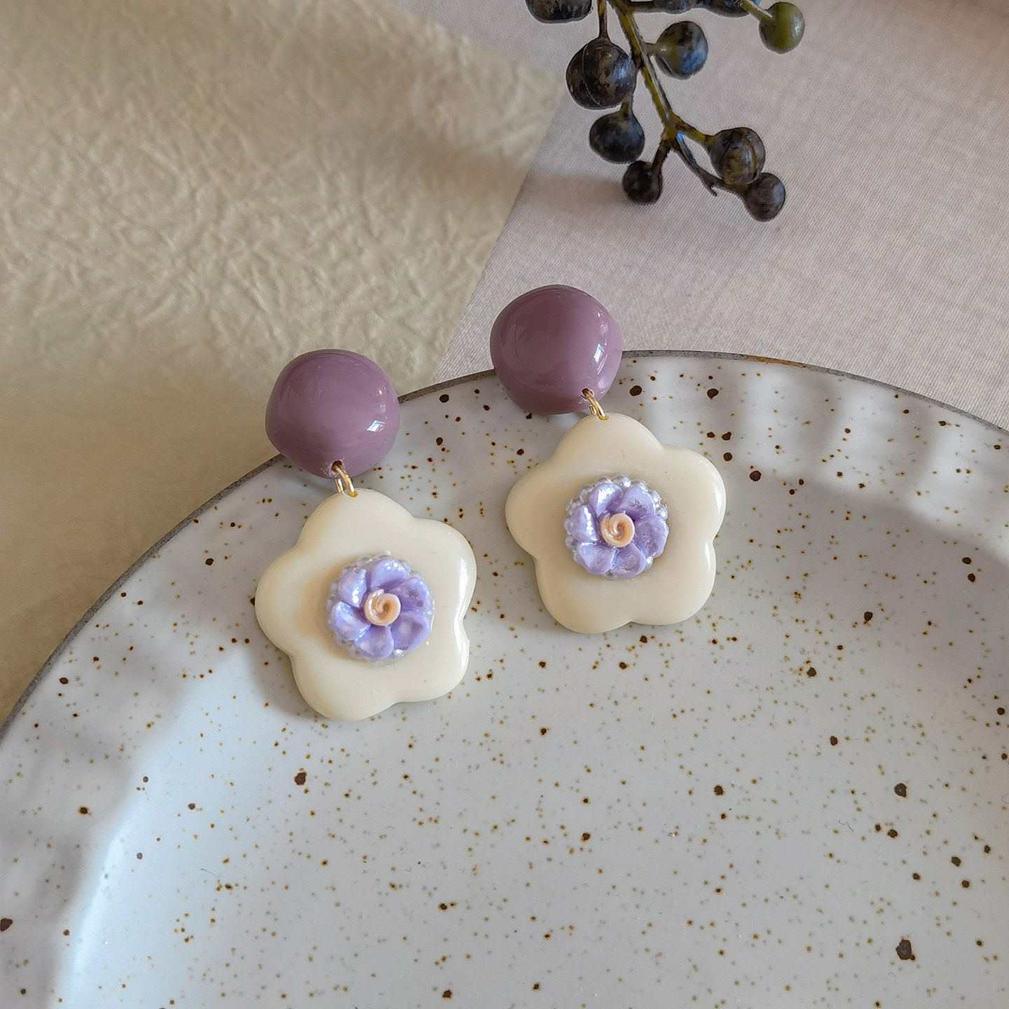 配裙子超美哒温柔风紫色五瓣花树脂耳环甜美少女生物瓷耳钉防过敏,饰品/流行首饰/时尚饰品新,耳环,淘宝优惠券,粉丝福利购,淘宝优惠卷