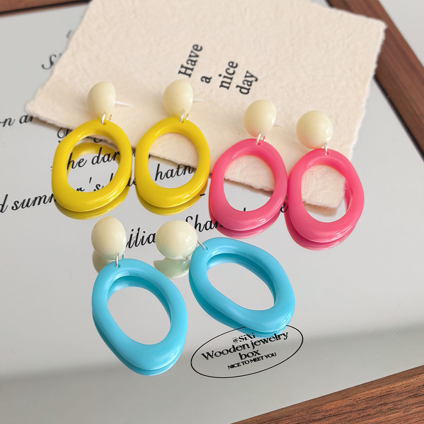 彩色椭圆形树脂耳环女时尚潮流韩国气质生物瓷耳钉防过敏简约耳夹