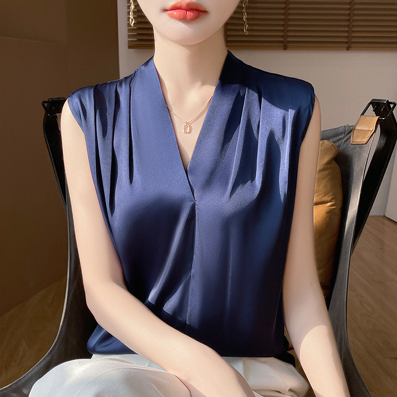 今日上新~2025夏季新款真丝无袖缎面V领背心女休闲无袖打底衫韩