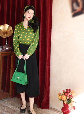 party女王春秋季法式复古V领波点减龄长袖宽松休闲通勤内搭女衬衫