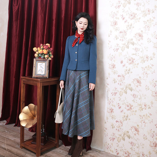 海棠旧梦~法式复古气质通勤冬季显瘦毛呢西装套装格子裙装两件套