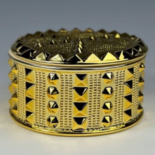 出口陶瓷设计师款金色铆钉储物罐首饰盒乔迁礼摆件装饰品