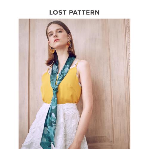 槟榔西里系列洋紫荆花瓣印花真丝缎面窄丝巾双成记LOST PATTERN春
