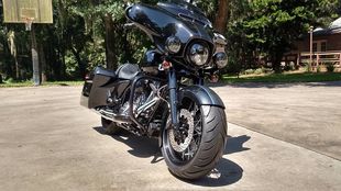 哈雷高性能轮圈轮胎压弯进山骑行抓地力双灯街道公路滑翔旅行