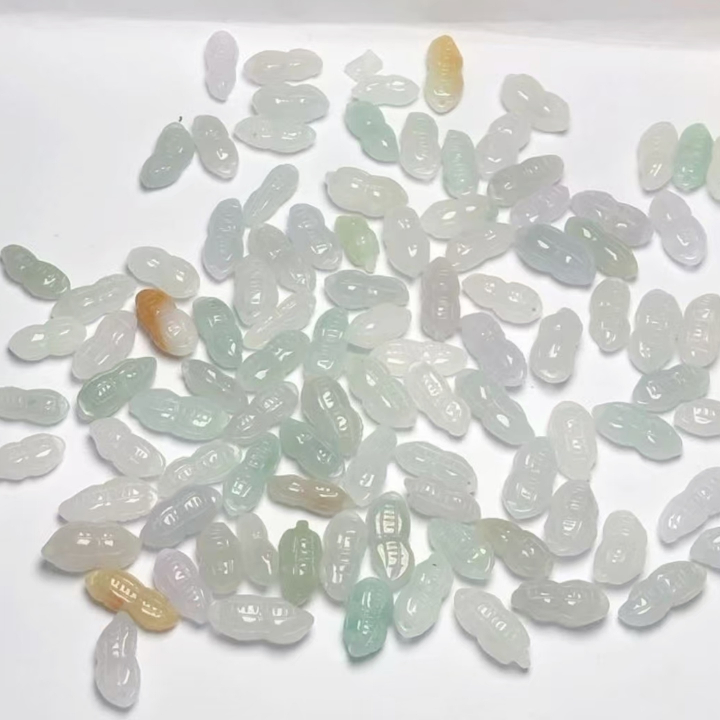 天然缅甸翡翠A货花生吊坠小花生长生果精致小吊坠