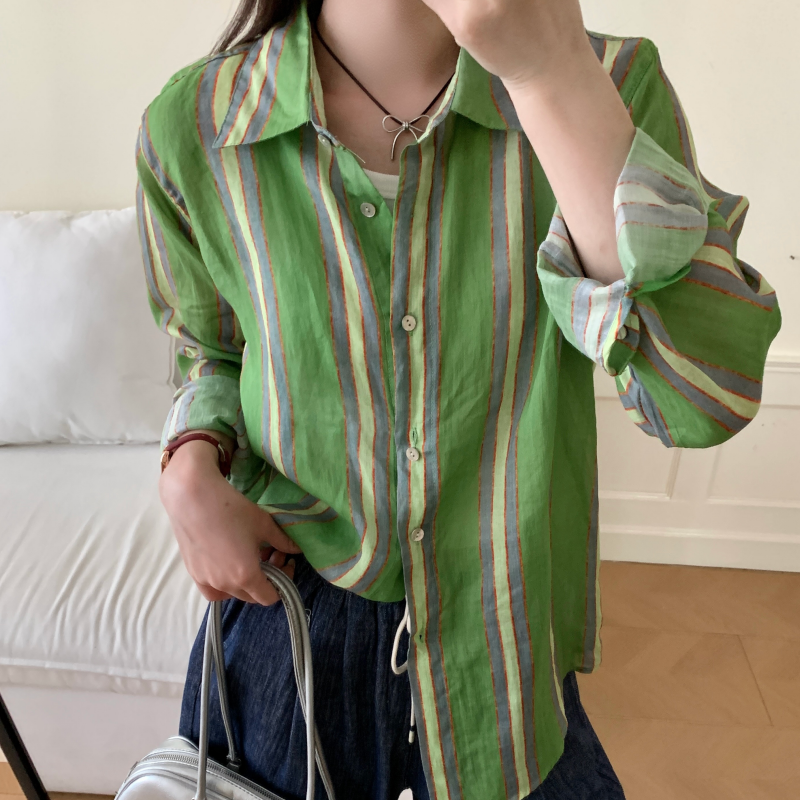 100%苎麻绿色条纹衬衫女2026年新款薄款港风通勤翻领宽松防晒上衣