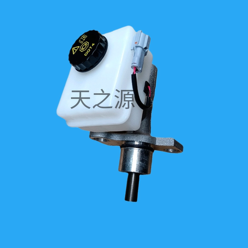 适用于北京吉普北汽B40L BJ40L刹车总泵制动总泵带油壶