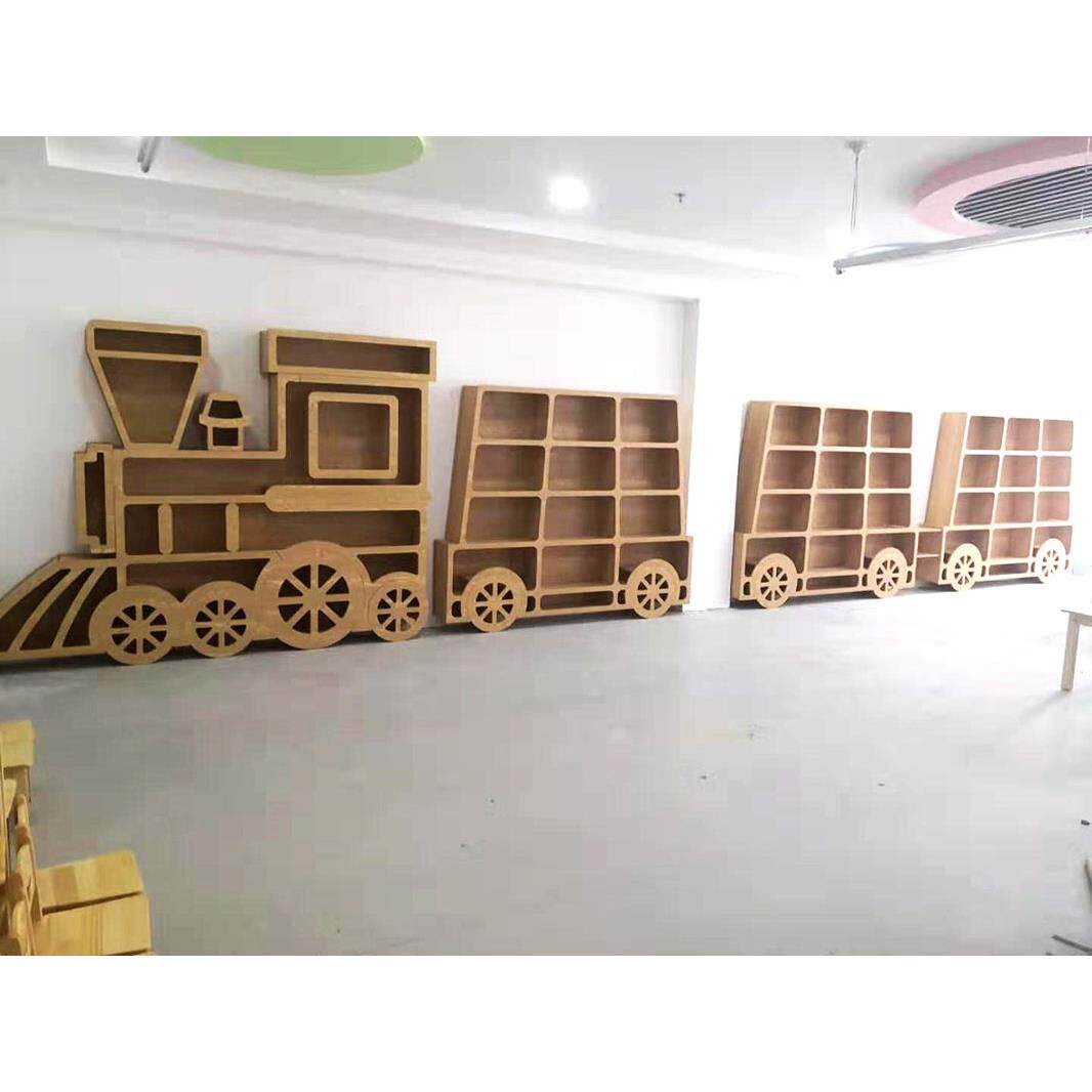 学校图书馆过道走廊玻璃展示架