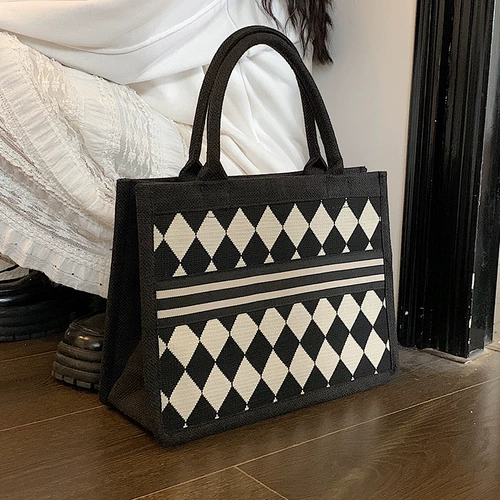 Сумка через плечо, модный шоппер, коллекция 2023