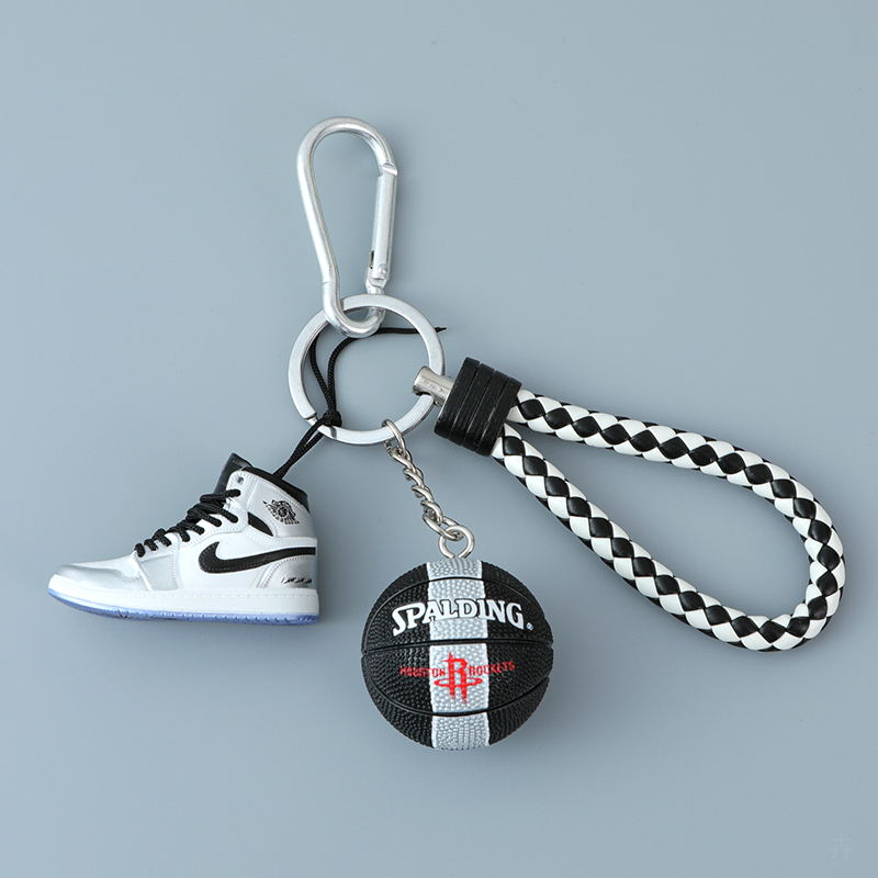 篮球创意球鞋钥匙扣挂件多功能DIY包挂饰新款钥匙圈NBA纪念品仿真