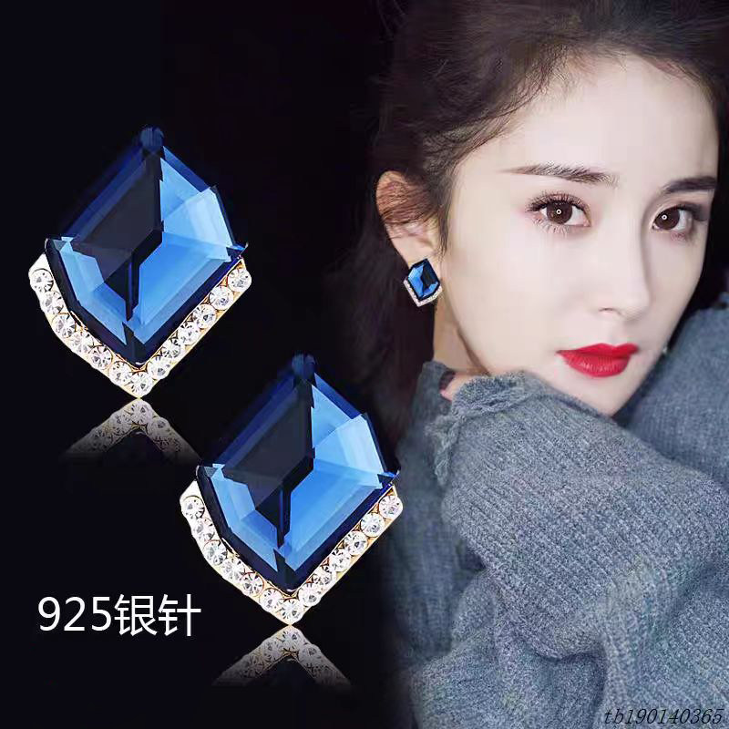 个性蓝色耳钉女大气高级感气质纯银水晶镶钻耳环202年新款潮耳饰