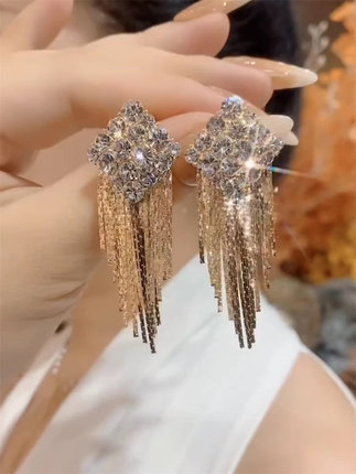 925银针轻奢高级锆石菱形耳环2025新款爆款时尚流苏耳坠大气耳饰