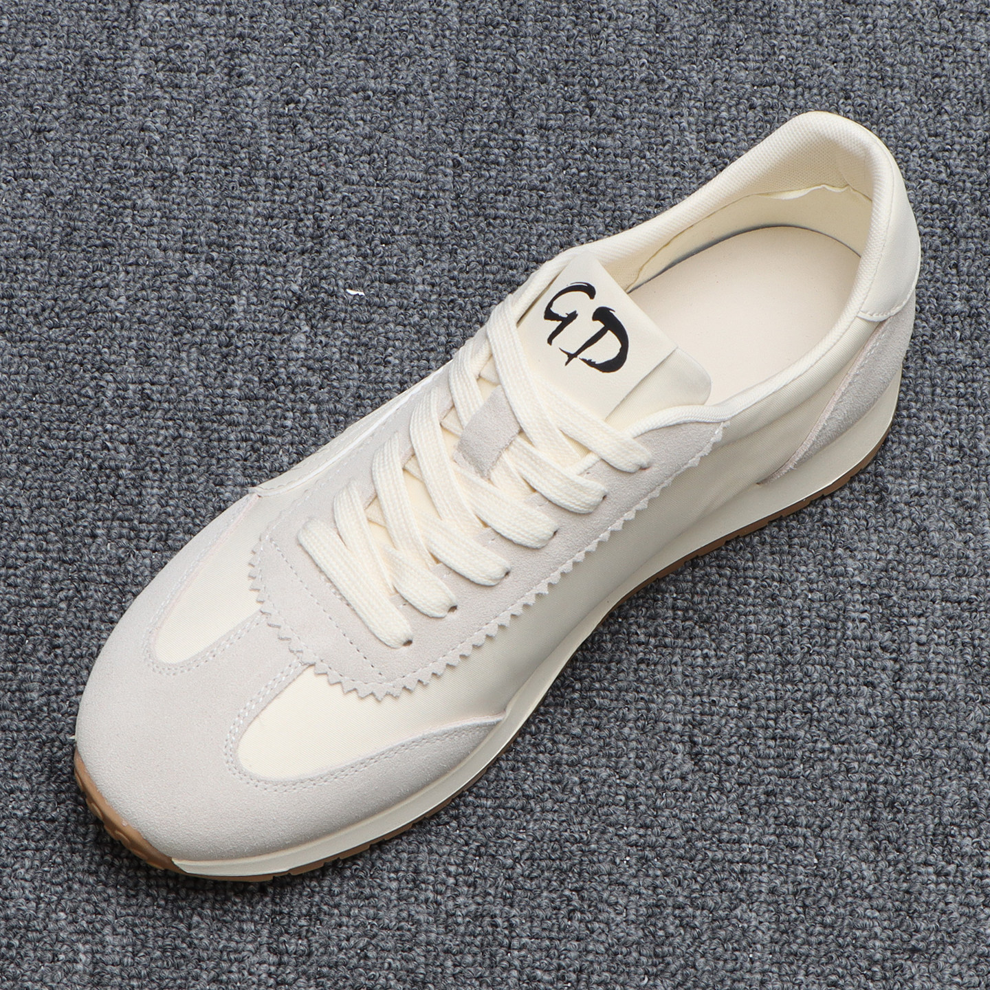 春季小白鞋男款2026新款百搭轻便透气运动休闲鞋软底薄底徳训鞋男