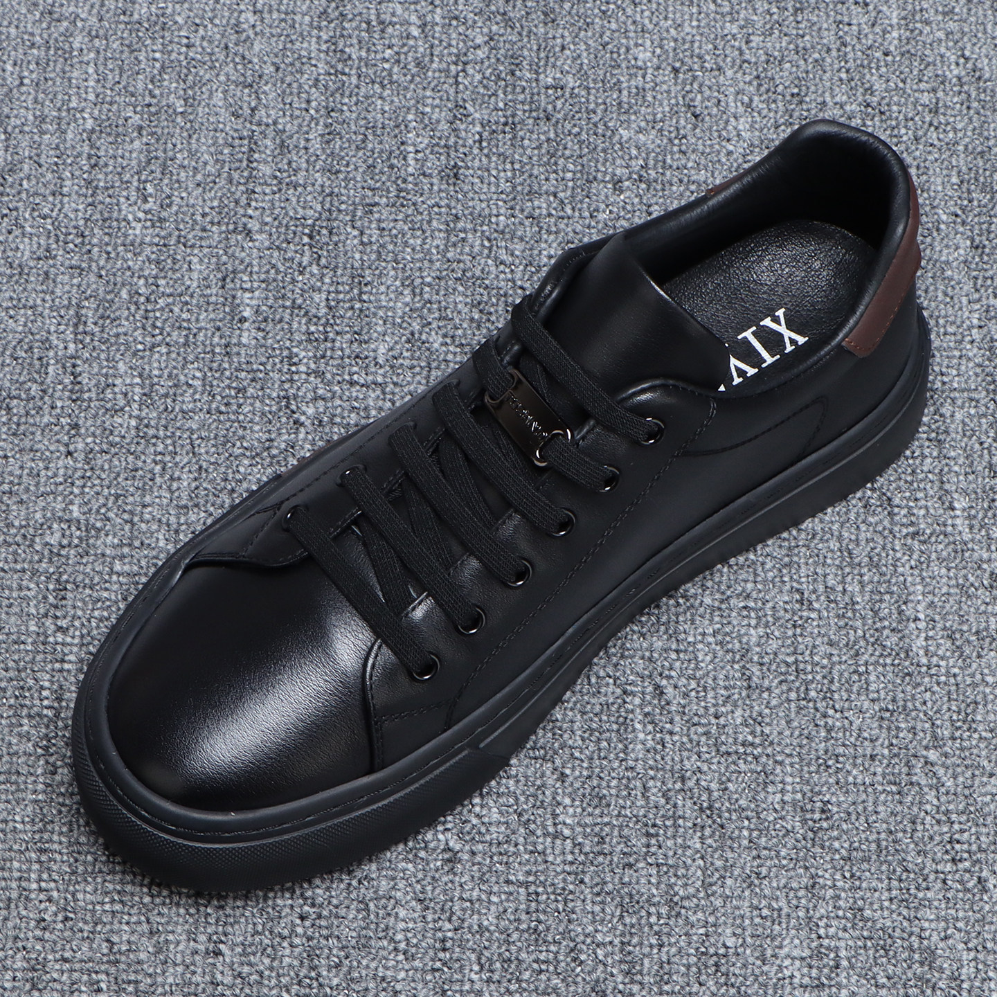 欧洲站男鞋秋季2025新款鞋子男百搭黑色真皮休闲板鞋男款牛皮软底,流行男鞋,休闲板鞋,淘宝优惠券,粉丝福利购,淘宝优惠卷