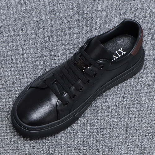 春季2026新款鞋子男真皮休闲板鞋