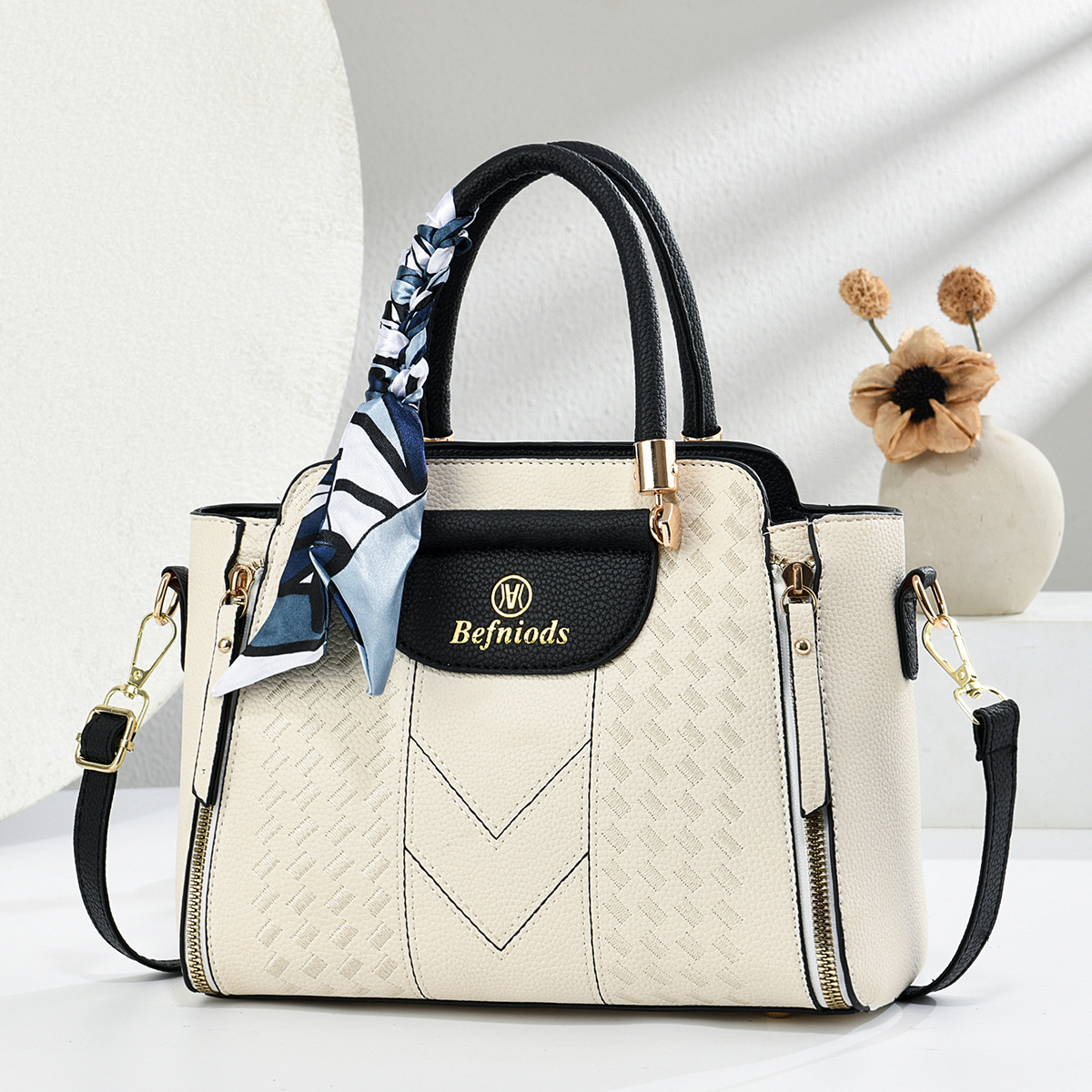 2025新款时尚单肩刺绣印花包T4999【不含运费】