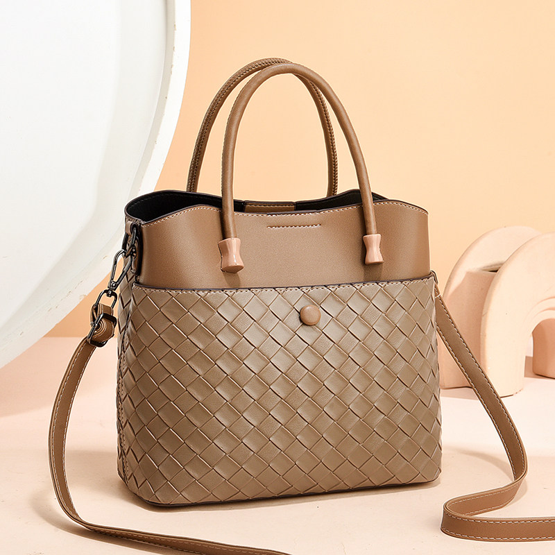 卡丹路官方旗舰店蜘蛛王昆仑奴2024新款时尚通勤包包单肩斜挎女包