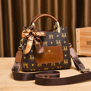 广州三元里皮具真皮包包女包狮岭河北保定白沟2024新款时尚水桶包