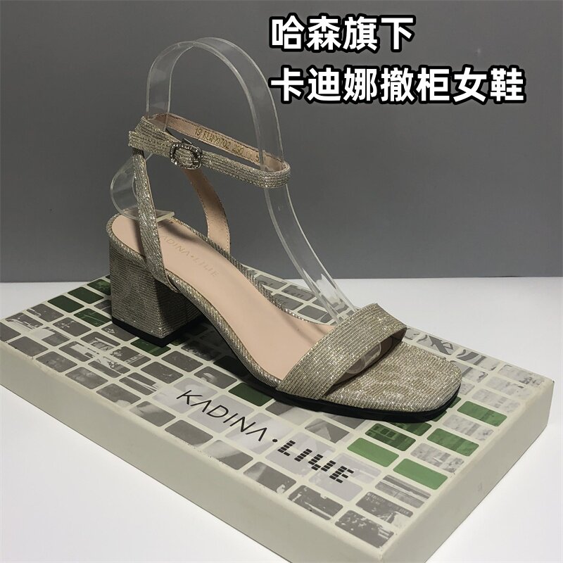 卡迪娜夏季粗跟闪钻一字带凉鞋图片
