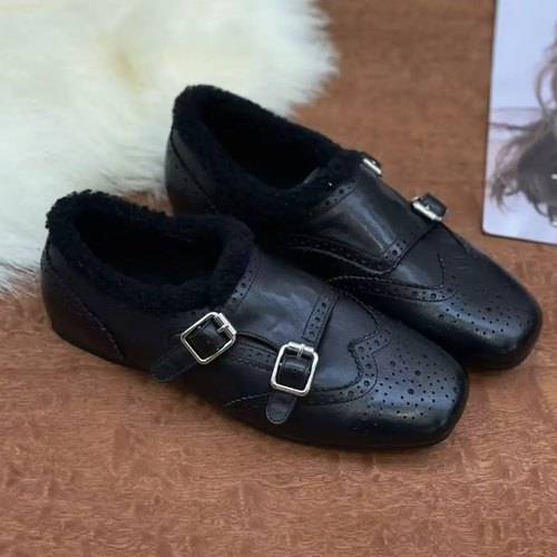 布洛克风小皮鞋女复古加绒皮带扣雕花冬季新款保暖软底休闲乐福鞋