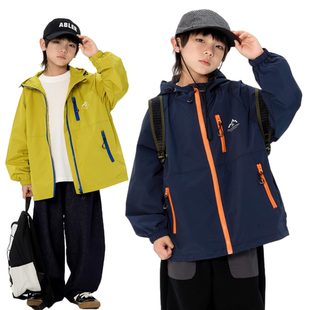 日系男童拼色春秋连帽外套儿童户外露营风柠檬黄藏青色夹克冲锋衣