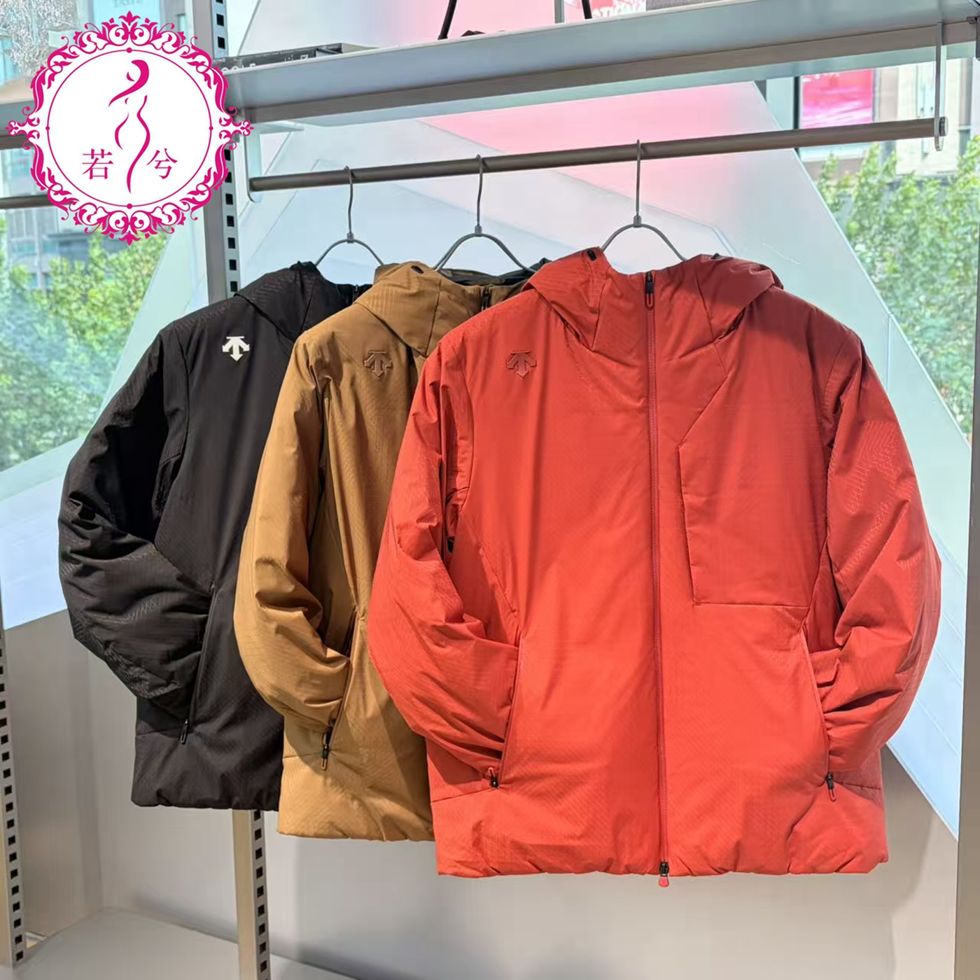 DESCENTE迪桑特2025冬男士综训训练运动健身鹅绒羽绒服D5431TDJ57