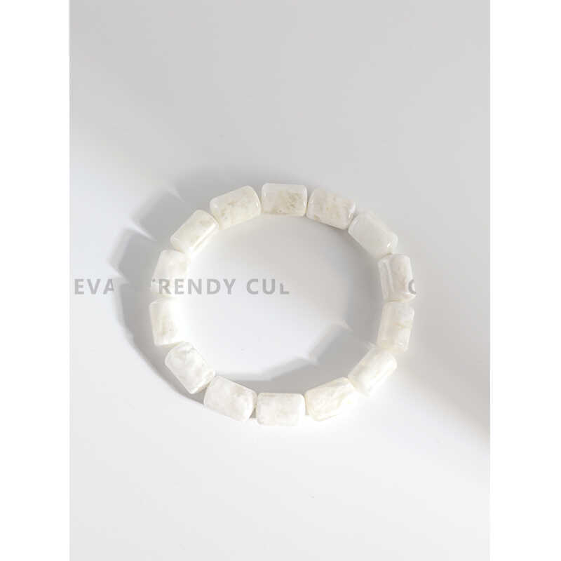 白色满盆暴风雪白幽灵手串 桶珠 情人节轻奢高级感手串生日礼物