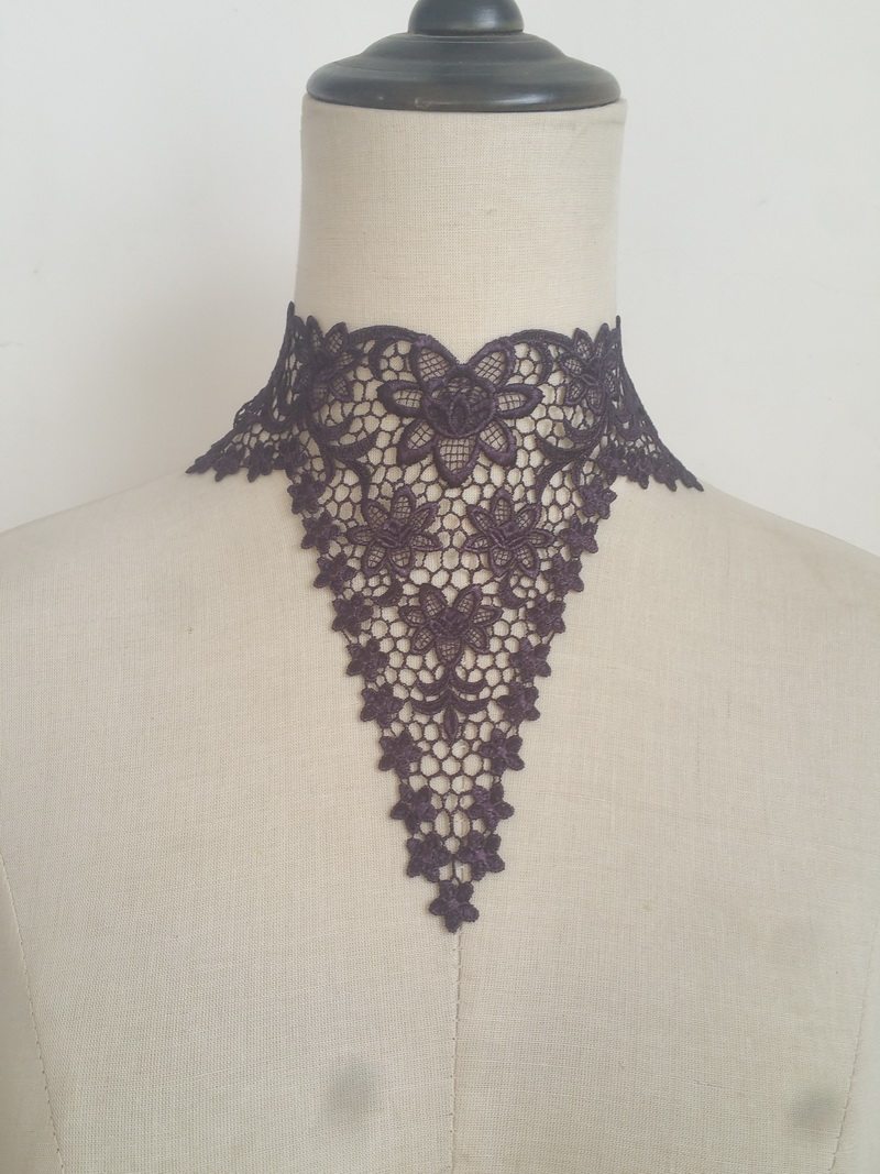 韩版蕾丝花朵高领颈饰百搭紫色系镂空刺绣百搭三角装饰项链假领子