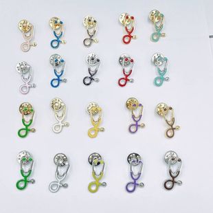 WISH跨境爆款卡通胸针批发创意百搭款医生听诊器胸针胸饰欧美饰品