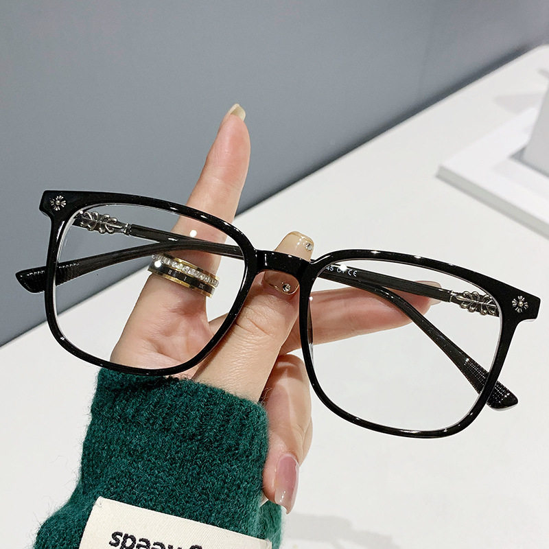 �ۻ��㣺�г�����޶����۾��򸴹ŷ�����������ƽ��Ů��ϵ�ڿ��۾����� 307.64Ԫ��4��(��76.91Ԫ/��)