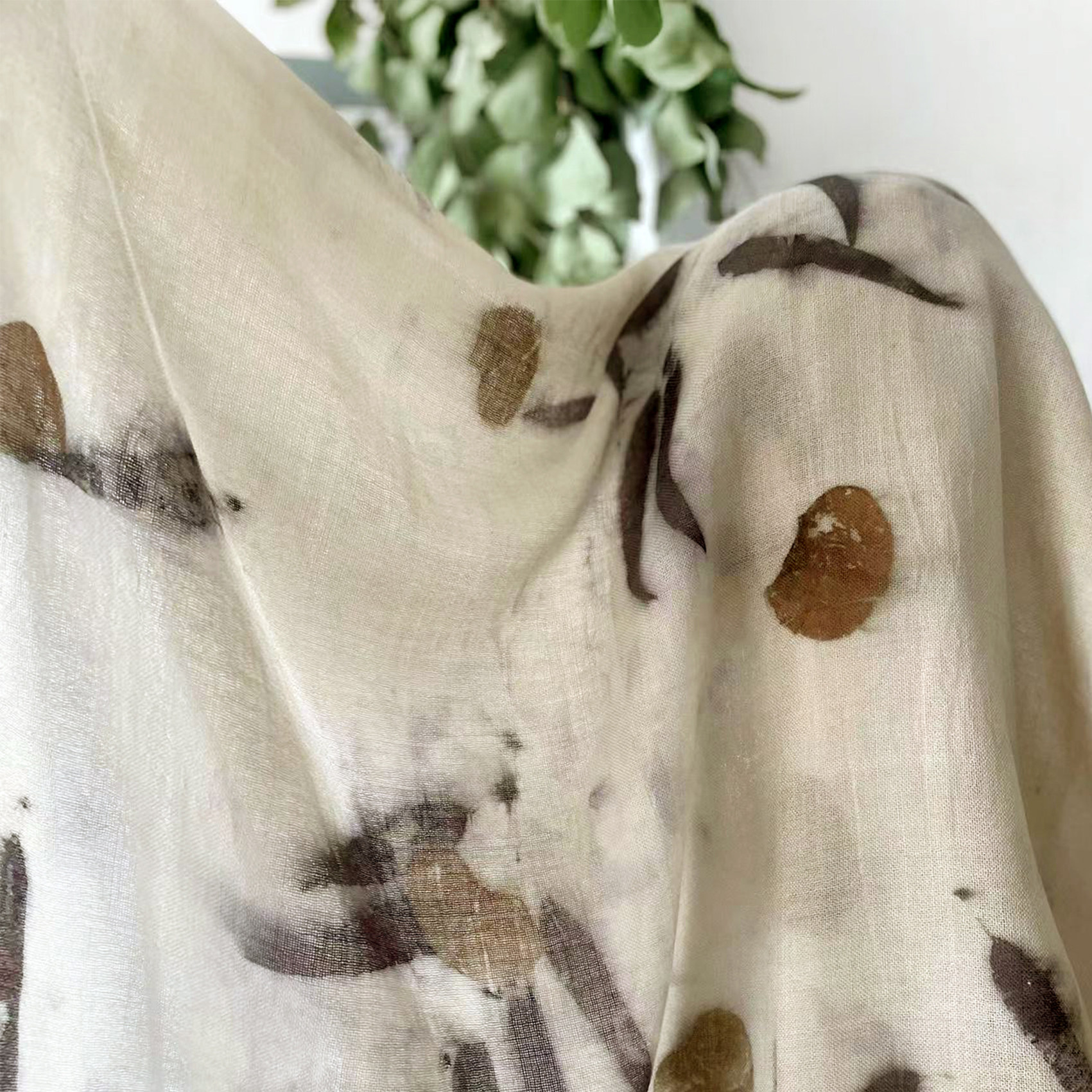 善本源秋冬女植物叶拓染羊毛披肩