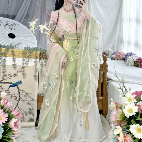 原创汉服女2026新款夏季魏晋南北朝重工刺绣齐腰裙齐胸汉元素古装