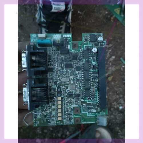议价S菱伺服驱动器J2S主板 型号J2S-C01 成色如图 当配