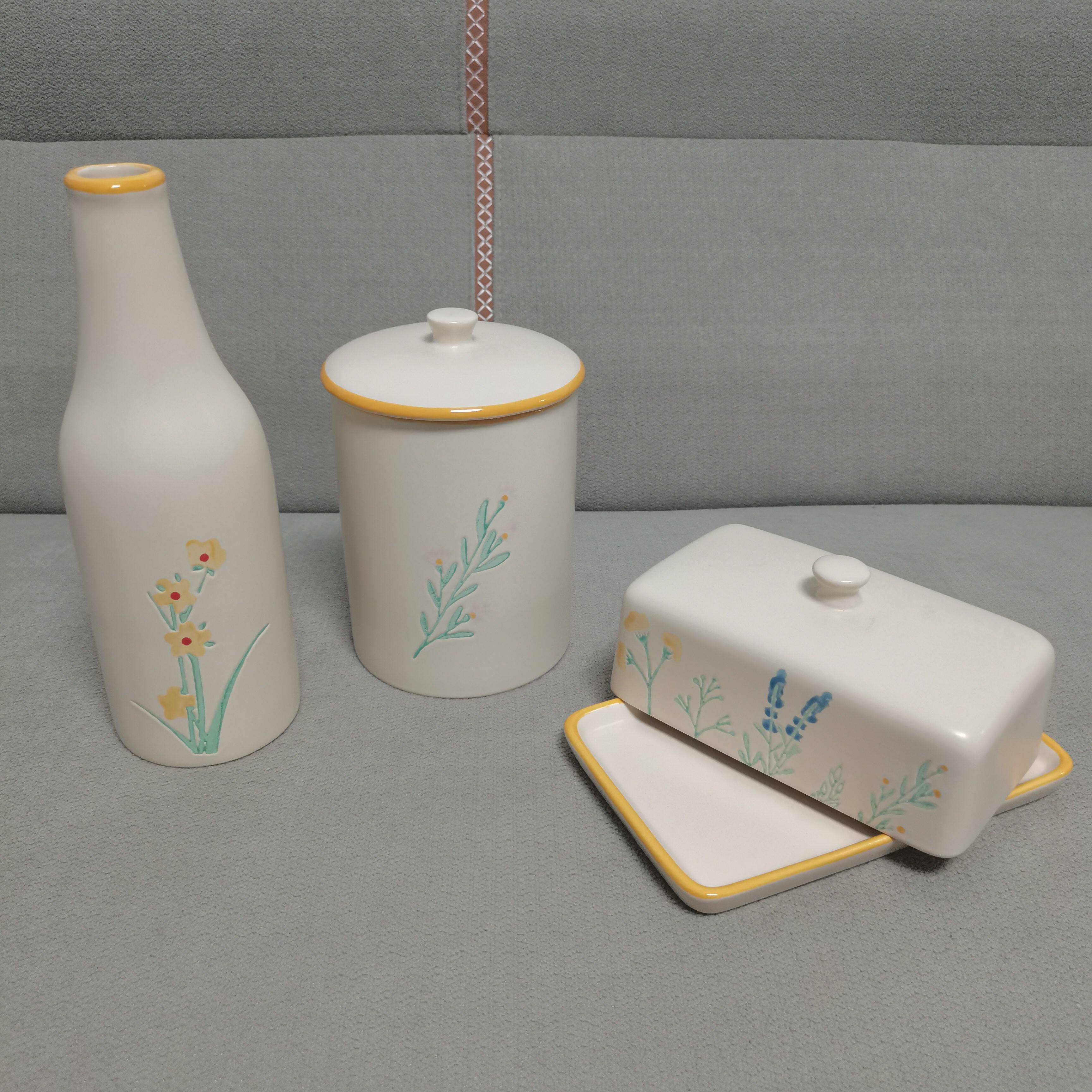 出口微瑕陶瓷花瓶收纳罐黄油碟手绘小花朵餐具套装粉色凉水壶托盘