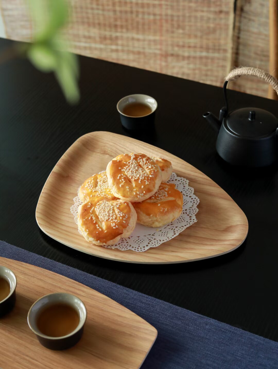 水曲柳纹木质三角形托盘酒店卫生间洗漱托盘快餐面包盘可定制托盘