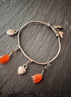 月末魔羯。原创。|小小滴| 老银童镯。老玛瑙花。老银爱心。手镯