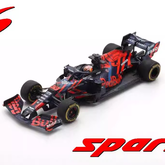 预1:43 Spark阿斯顿马丁红牛RB15银石赛道测试版2019维斯塔潘车模