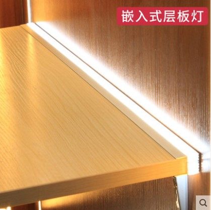 led双面发光玻璃嵌入式层板灯