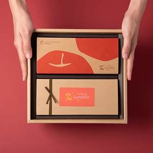 台湾特产知名招牌微热山丘土凤梨酥中秋精致咖啡茶配传统糕点礼盒