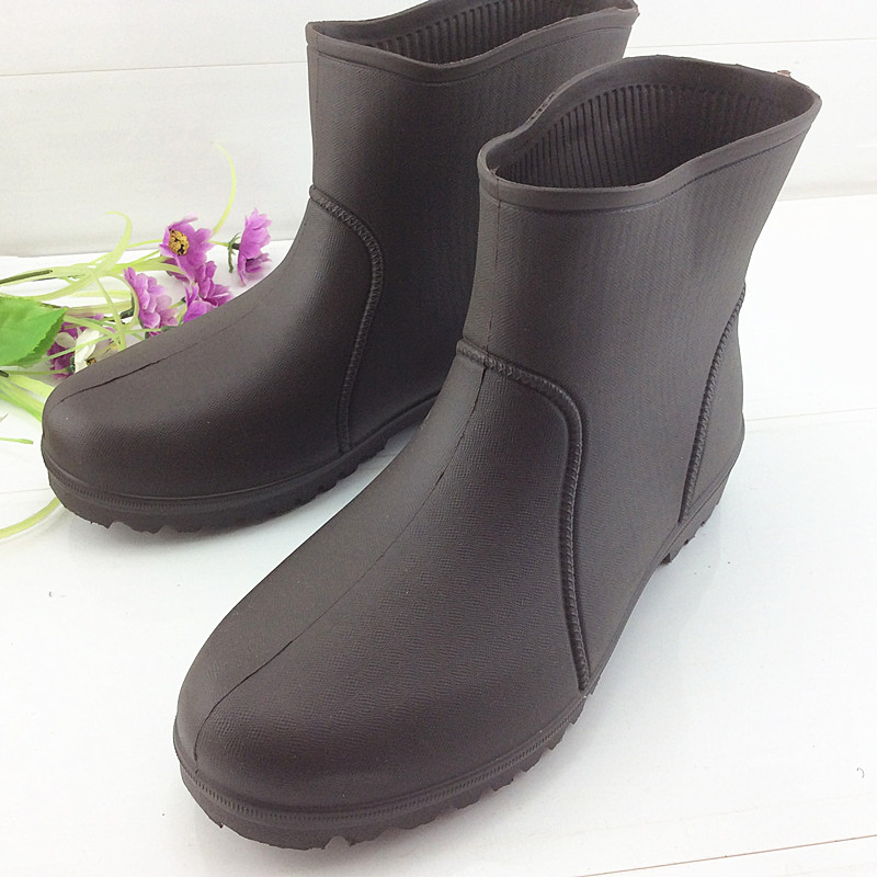 春秋女轻便防滑耐磨雨靴夏季雨鞋
