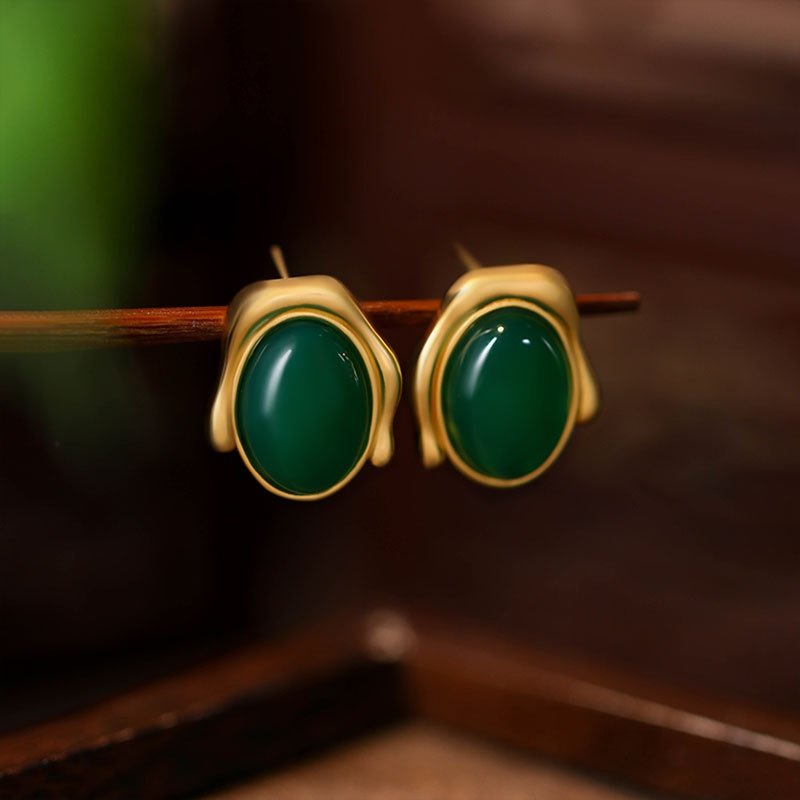 港风镀金复古轻奢感椭圆阳绿菠菜绿耳环潮时尚镶嵌百搭耳饰女