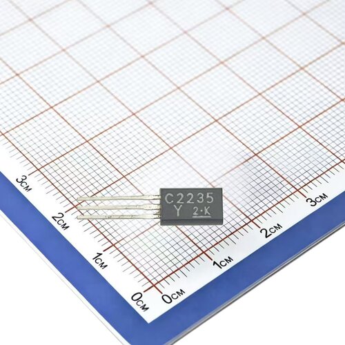 全新原装2SC2235-Y/C2235 800 mA，120 V，NPN 小信号三极管TO-92